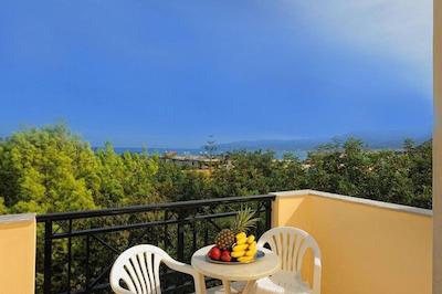 ماریا لامبیز اپارتمنتز