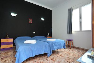 آلکاراوانراز