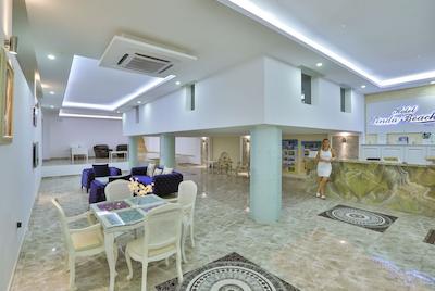 لیندا بیچ بوتیک کلاز هتل