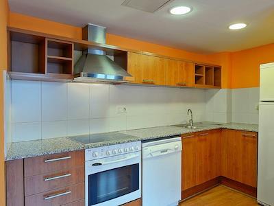 هتل اکتا ازول