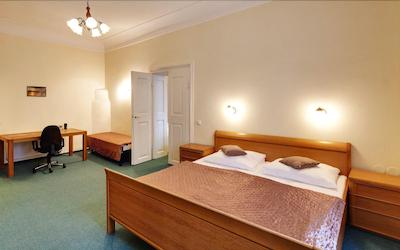 کارلوا پراگو اپارتمنتز