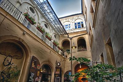 کارلوا پراگو اپارتمنتز