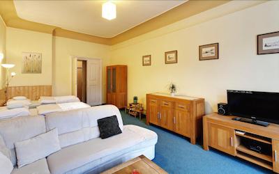 کارلوا پراگو اپارتمنتز