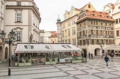 کارلوا پراگو اپارتمنتز