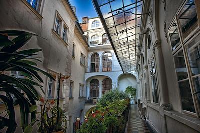 کارلوا پراگو اپارتمنتز