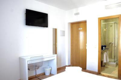 هستال نرسان ایی