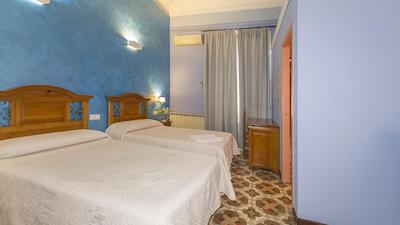 هستال جیرنا