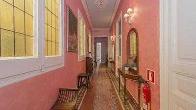 هستال جیرنا