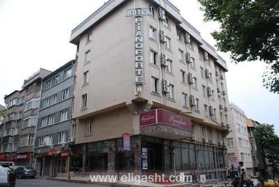 پیانوفورت هتل