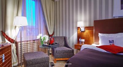 سولو سوکوس هتل پالاس بریج