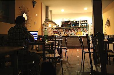 اُاسیز باکپاکرز هستل گرانادا