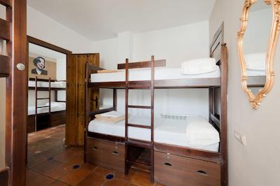 اُاسیز باکپاکرز هستل گرانادا