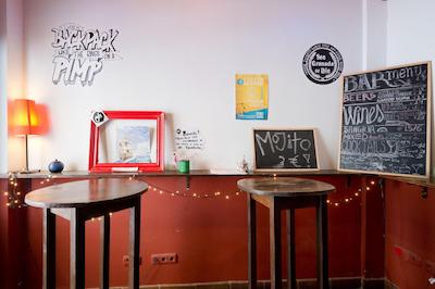 اُاسیز باکپاکرز هستل گرانادا