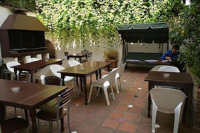 اُاسیز باکپاکرز هستل گرانادا