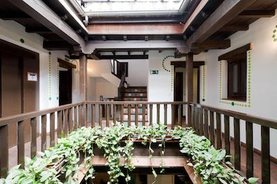 اُاسیز باکپاکرز هستل گرانادا