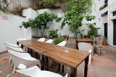 اُاسیز باکپاکرز هستل گرانادا