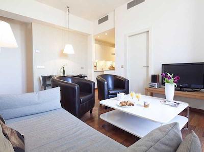 اینسید بارسلنا اپارتمنتز مرکات