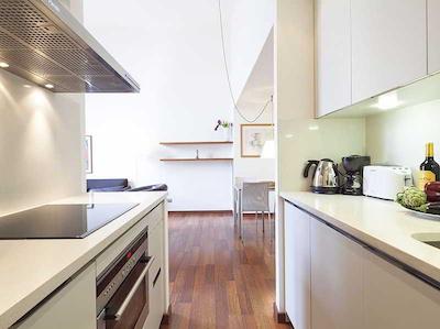 اینسید بارسلنا اپارتمنتز مرکات