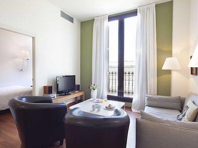 اینسید بارسلنا اپارتمنتز مرکات