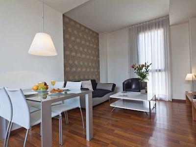 اینسید بارسلنا اپارتمنتز مرکات