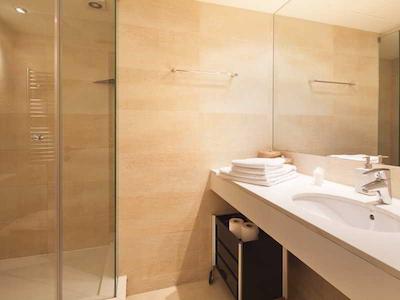 اینسید بارسلنا اپارتمنتز مرکات