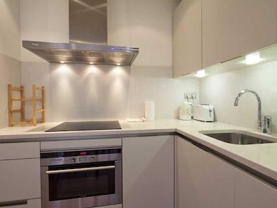 اینسید بارسلنا اپارتمنتز مرکات