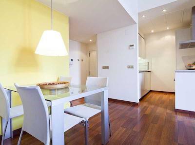 اینسید بارسلنا اپارتمنتز مرکات