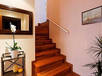 اینسید بارسلنا اپارتمنتز مرکات