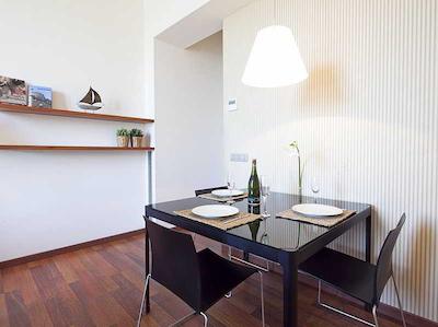 اینسید بارسلنا اپارتمنتز مرکات