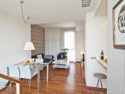 اینسید بارسلنا اپارتمنتز مرکات