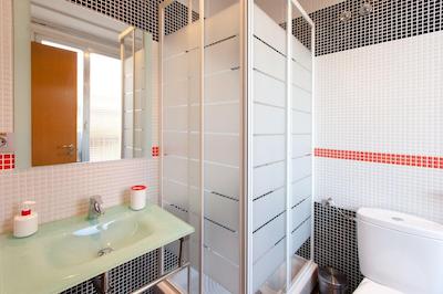 هستال ابریل