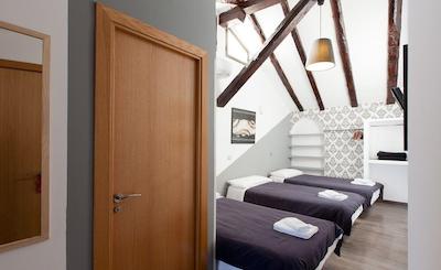 هستال ابریل