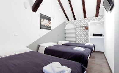 هستال ابریل