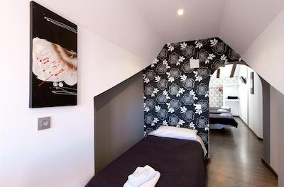 هستال ابریل