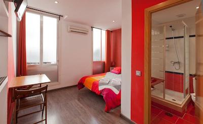 هستال ابریل