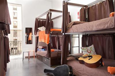 هیپ کارما هستل