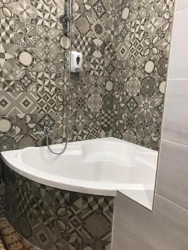 هستال ادن