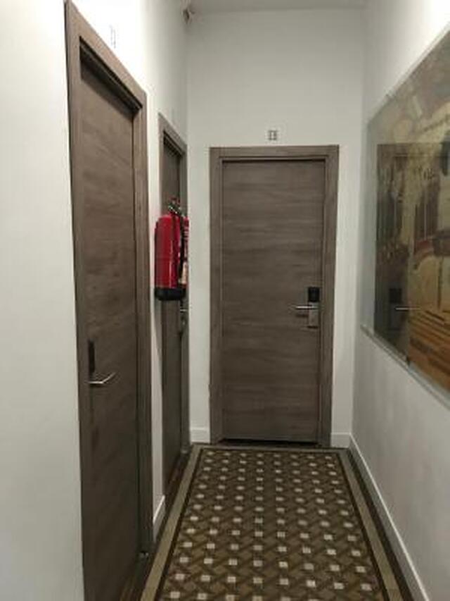 هستال ادن