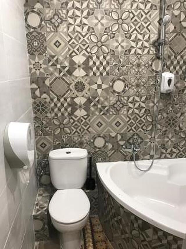 هستال ادن