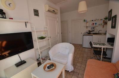 د سویت اپارت هتل