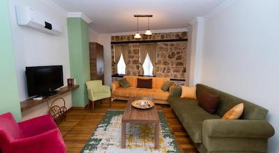 د سویت اپارت هتل