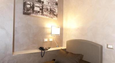 الیوز ب اند ب بای رما این