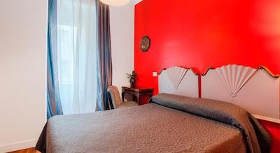 سُتو لا کوپلا گوست هوس