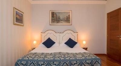 سُتو لا کوپلا گوست هوس