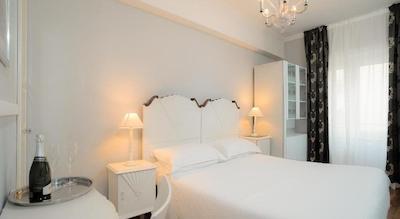 سُتو لا کوپلا گوست هوس