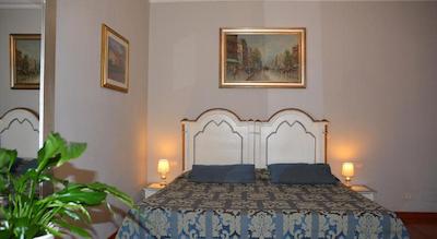 سُتو لا کوپلا گوست هوس