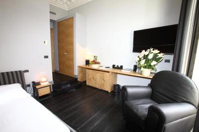 سویت ارت ناونا