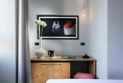 سویت ارت ناونا