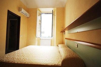 سُگیرنو امانولا