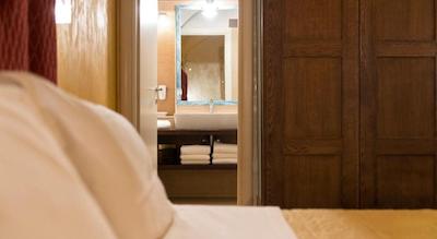 رلیز مادالنا کامر این رما